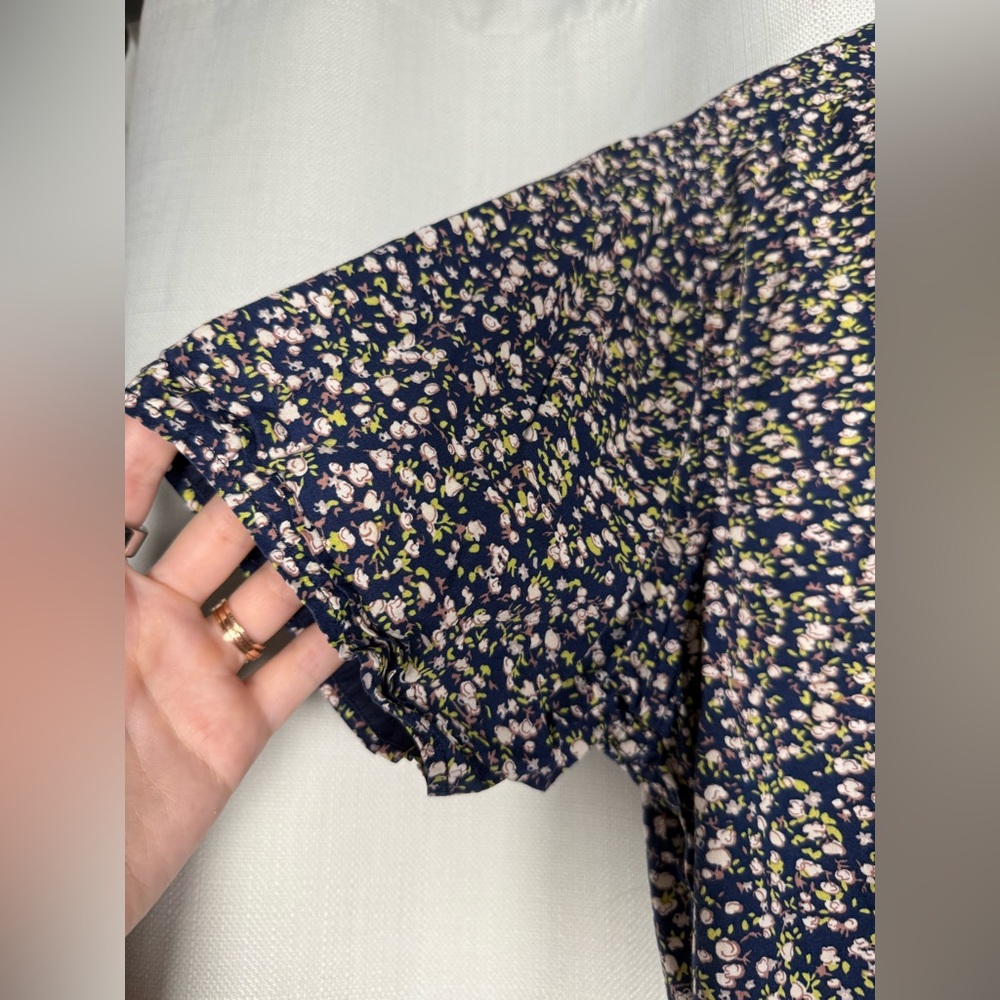 7 Diamond from Buckle Nightfall Stretch Button Up Shirt in Navy Floral - Picture 7 of 10